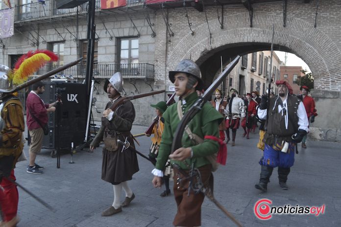 Un desfile para presumir de Historia dorada en Medina del campo - REGRESAMOS