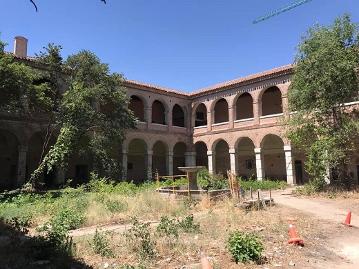 Visita al Hospital de Simón Ruiz del alcalde Guzmán Gómez Alonso.