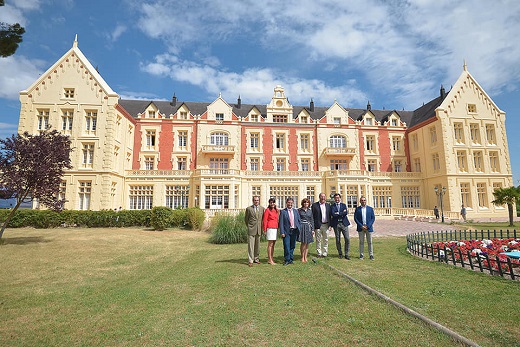 Invierte en Medina del Campo y Medina21 a debate hoy en el Palacio Balneario de Las Salinas con empresarios, prensa nacional y extranjera.