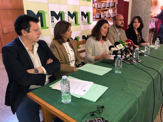 Los promotores de Medina Primero en la presentación del proyecto político para las elecciones municipales / Cadena Ser