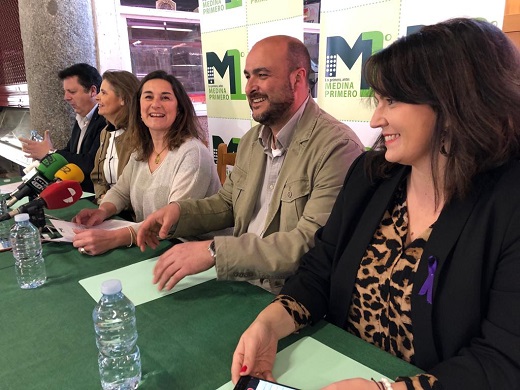 Los promotores de Medina Primero en la presentación del proyecto político para las elecciones municipales / Cadena Ser