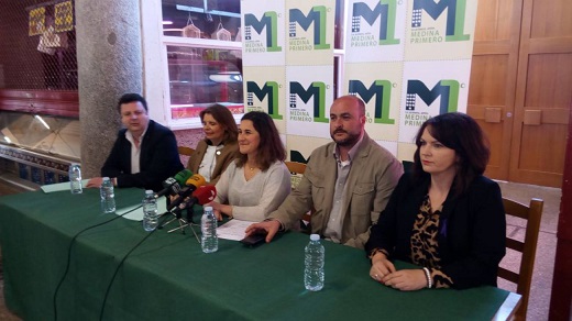 Los promotores de Medina Primero en la presentación del proyecto político para las elecciones municipales / Cadena Ser