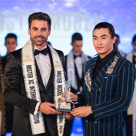 Sergio Ayala ganador del Premio Míster Model Internacional 2019.