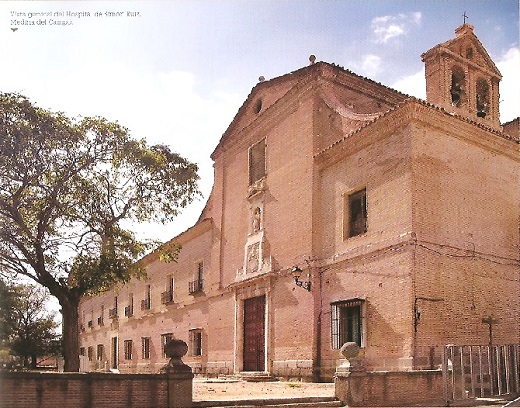 Fachada y costado derecho del Hispital de Simón Ruiz Envito de Medina del Campo