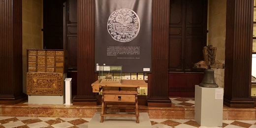 Inauguración de la exposición sobre el Archivo Simón Ruiz en Sevilla