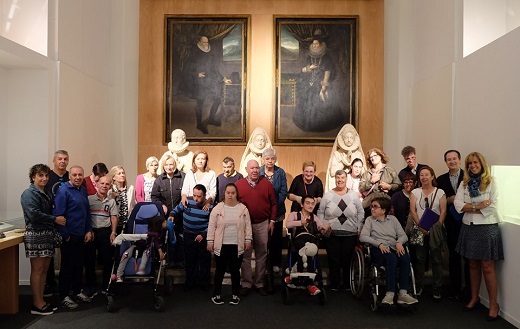 Visita al Museo de las Ferias de Usurios, familiares y personal del Centro de Día Simón Ruiz