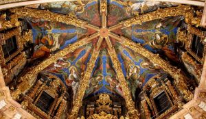Bóveda de la capilla mayor de la catedral de Valencia con los frescos de los ángeles músicos. Fuente: IVCR.