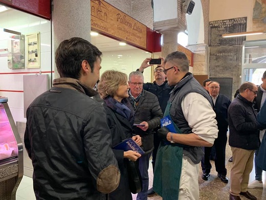 Visita de Isabel García Tejerina a la sede del PARTIDO POPULAR de Medina del Campo.