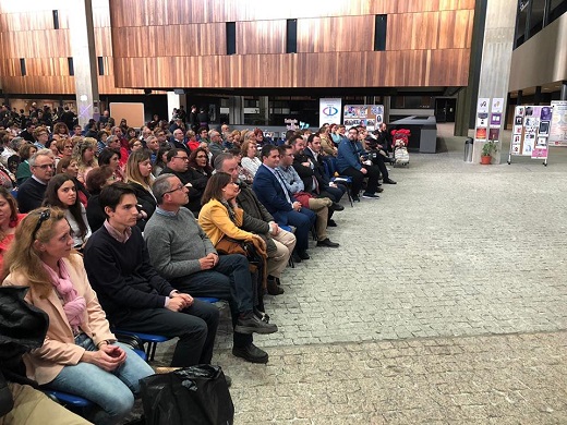 Público asistente a la presentación de la Semana Santa Medinense en Segovia