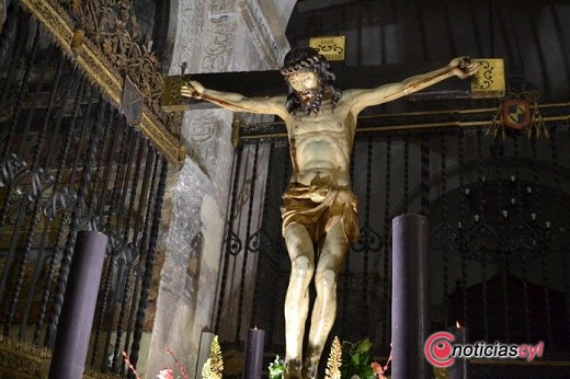 Cristo de la Paz. imagen realizada por el escultor Juan Picardo el 25 de octubre de 1554. Cristo del Via Crucis 