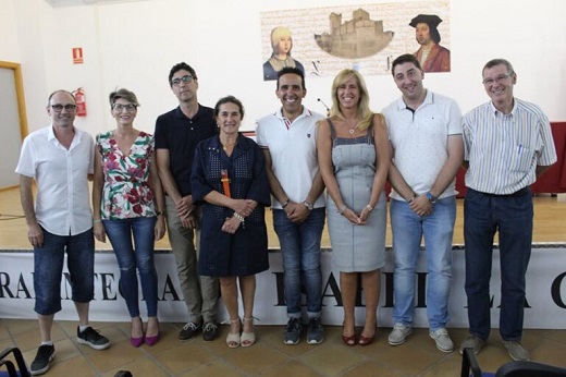 Moisés Santana Alonso, alcalde de Castrejón de Trabancos, Prensidente de la Mancomunidad Tierras de Medina junto a los miembros de la Junta Diretiva