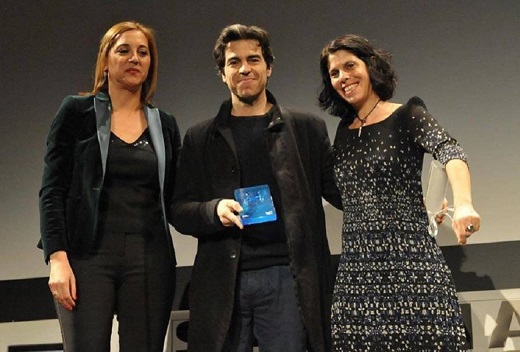 Bernabé Rico recogiendo el premio del Certamen de Proyectos en la última edición del festival medinense / Cadena SER