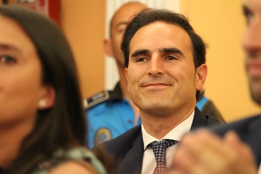 El alcalde de Medina del Campo, Guzmán Gómez, durante el Pleno de Investidura 2019
