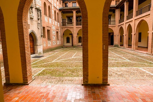 Patio interior del Castillo de la Mota de Medina del Campo