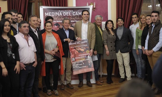 Presentado el Festival Taurino Benéfico de Medina del Campo donde reaparecerá «El Niño de la Capea»