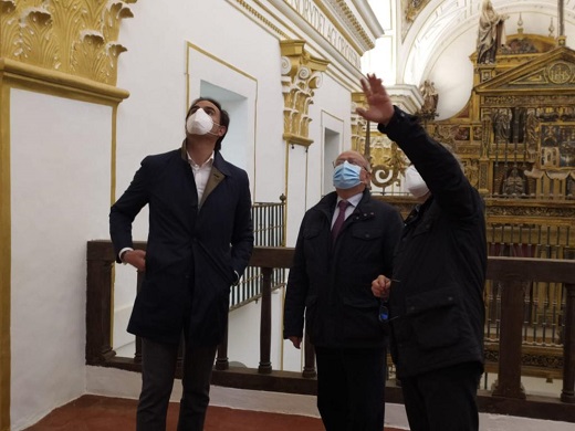 El alcalde de Medina del Campo firma el acta de recepción de la obra del Simón Ruiz