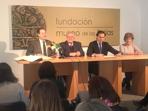 D. Antonio Sánchez del Barrio, Director de la Fundación Museo de las Ferias, D. Severiano Hernández Vicente, Subdirector General de los Archivos Estatales del Ministerio de Cultura y Deporte. D. Guzman Gomez Alonso, Alcalde Ayuntamiento de Medina del Campo y Presidente de las Fundaciones Simón Ruiz y Fundación Museo de las Ferias y Dª Cristina Emperador Ortega, Directora del Archivo de la Real Chancillería de Valladolid.