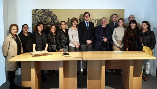 D. Antonio Sánchez del Barrio, Director de la Fundación Museo de las Ferias, D. Severiano Hernández Vicente, Subdirector General de los Archivos Estatales del Ministerio de Cultura y Deporte. D. Guzman Gomez Alonso, Alcalde Ayuntamiento de Medina del Campo y Presidente de las Fundaciones Simón Ruiz y Fundación Museo de las Ferias y Dª Cristina Emperador Ortega, Directora del Archivo de la Real Chancillería de Valladolid y personal asistente..