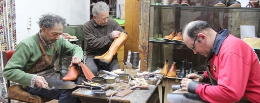 Tordesillas, cuna del calzado artesanal a medida de toda España.