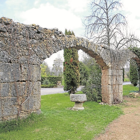 Acueducto de la colegiata.