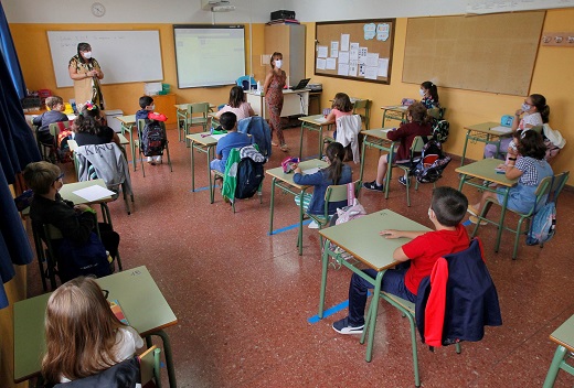 El primer día de clase, el pasado septiembre, en un colegio de Oviedo.ALBERTO MORANTE / EFE