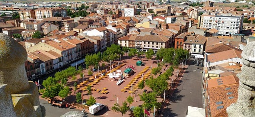 Así luce nuestra Plaza Mayor, todo listo para la Festividad de San Antonio, desde hoy hasta el 14 de junio.