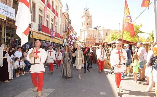 Recreación histórica de la llegada de los hermanos Isabel y Alfonso y su séquito real a las Ferias de Medina en el siglo XVI.