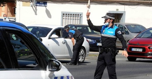 Control de la Policía Local de Medina del Campo. / RODRIGO JIMÉNEZ