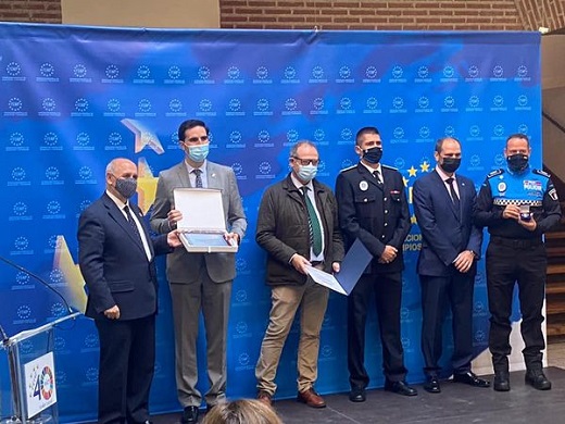 El programa ‘Agente Tutor’ de la Policía Local de Medina del Campo recibe el premio Innovación de la FEMP.