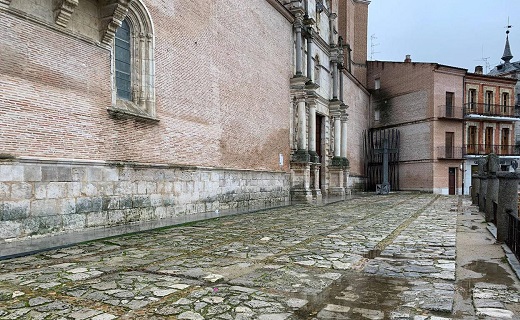 El Ayuntamiento de Medina invertirá 123.000 euros en arreglar el atrio de la Colegiata