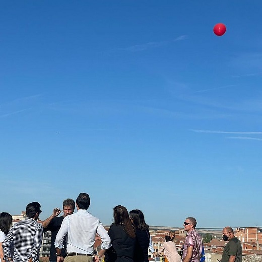 Presentación lanzamiento de dos cápsulas partiendo del Castillo de la Mota a la estratosfera para realizar mediciones sobre el magnetismo