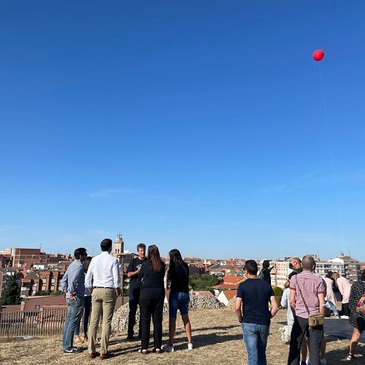 Presentación lanzamiento de dos cápsulas partiendo del Castillo de la Mota a la estratosfera para realizar mediciones sobre el magnetismo