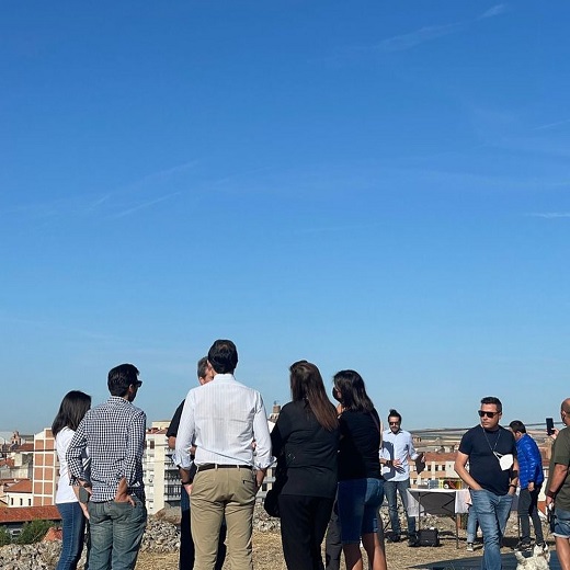 Presentación lanzamiento de dos cápsulas partiendo del Castillo de la Mota a la estratosfera para realizar mediciones sobre el magnetismo