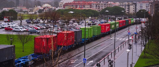 Tren de mercancías. IÑAKI ABELLA