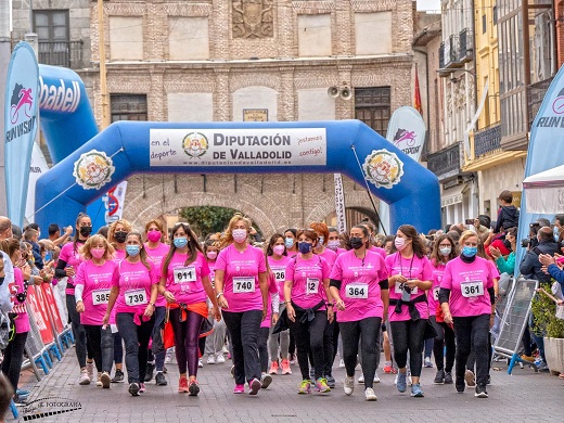 V Carrera de Mujeres en Medina del Campo. Reportaje fotográfico de Benjamin Redondo Méndez