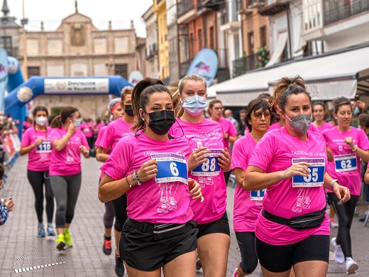 V Carrera de Mujeres en Medina del Campo. Reportaje fotográfico de Benjamin Redondo Méndez