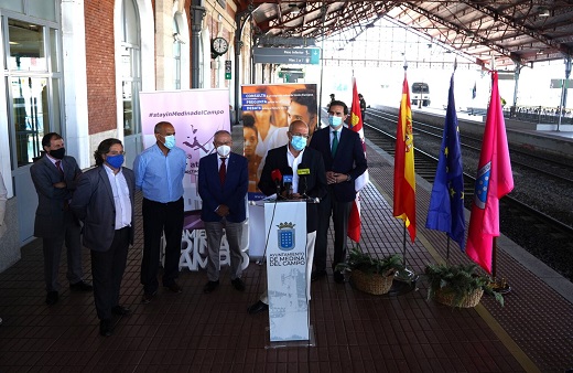 Llega a Medina del Campo el ‘Connecting Europe Express’, que reivindica el tren en el medio rural.