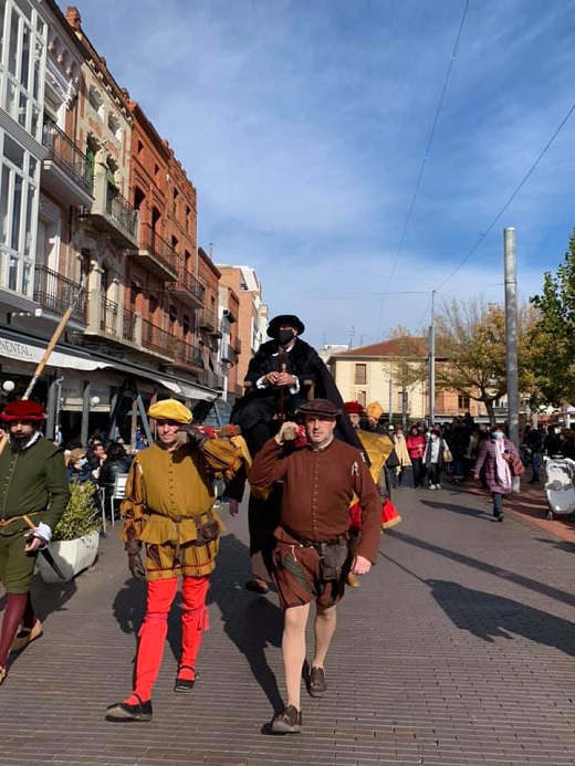 El Emperador Carlos V ya está en Medina del Campo, donde descansará antes de emprender el viaje hasta su retiro en el monasterio de Yuste.