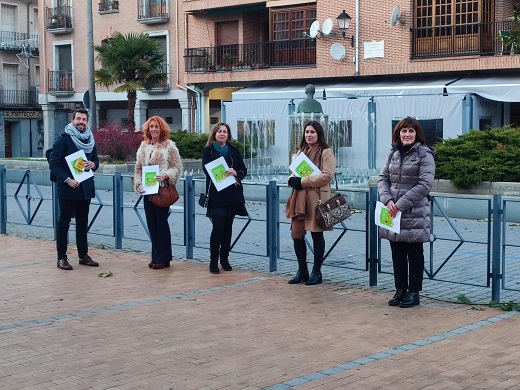 Jurado Llamatonic2021: Nadia González Concejala de Turismo de Ayuntamiento Medina del Campo, Carmen Cabezudo profesora certificado de sumillería del Cepa Bernal Díaz del Castillo, Ana Zabalza Directora del Cepa Bernal Díaz del Castillo y Miguel Granja Brand Ambassador de Coca-Cola Cola y Royal Bliss España