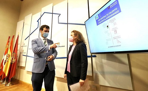 David Esteban y Ana Sobrino, en la presentación de la iniciativa. /
EL NORTE