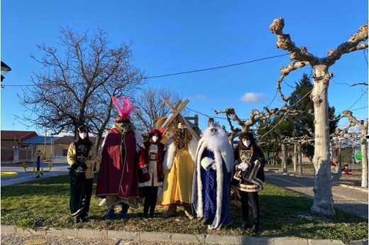 Visita de los Reyes Magos en la pedanía de Rodilana