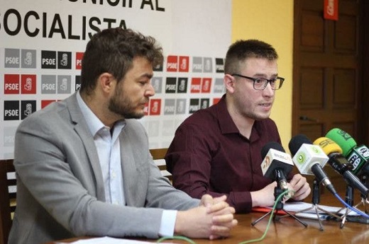 Imagen de archivo de Luis Manuel Pascual y José María Magro, concejales socialistas de Medina del Campo