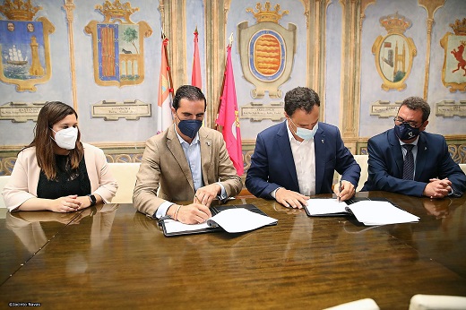 Firma del protocolo de colaboración dentro del proyecto de la Ruta Nebrisense que en 2022 conmemora el 500 aniversario del fallecimiento de #AntonioDeNebrija.