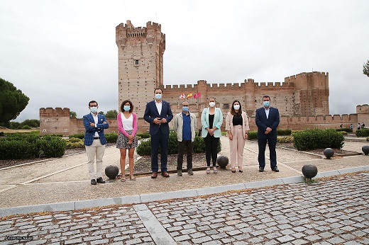 Firma del protocolo de colaboración dentro del proyecto de la Ruta Nebrisense que en 2022 conmemora el 500 aniversario del fallecimiento de #AntonioDeNebrija.