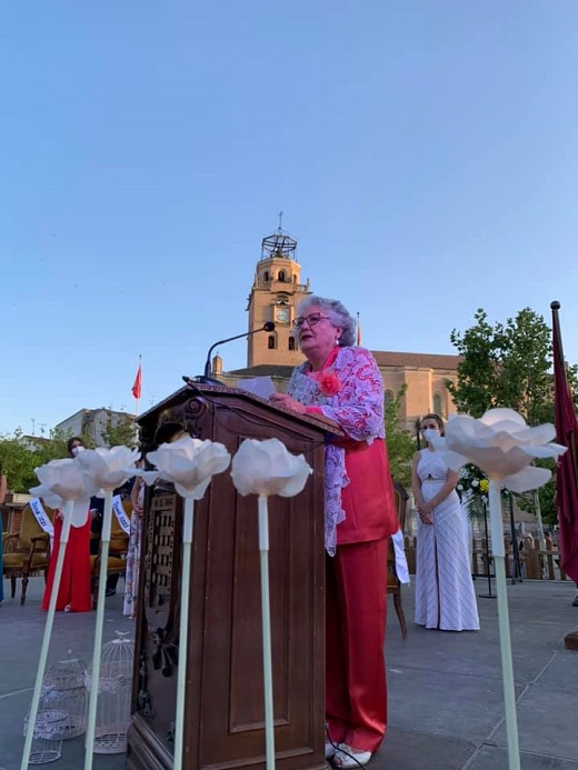 Proclamación de Guardesa, Damas y Guardesa de Honor de las fiestas y el pregón protagonizado por el Doctor en Medicina en la rama de Psiquiatría, Master en Psicología Médica y especialista en Psiquiatría Forense, colaborador del programa Cuarto Milenio y vinculado familiarmente a Medina del Campo, José Miguel Gaona