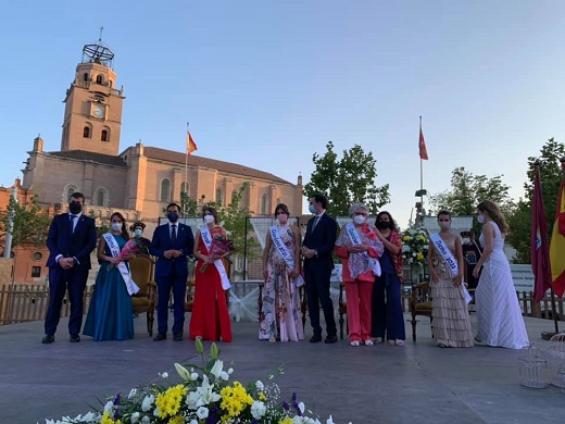 Proclamación de Guardesa, Damas y Guardesa de Honor de las fiestas y el pregón protagonizado por el Doctor en Medicina en la rama de Psiquiatría, Master en Psicología Médica y especialista en Psiquiatría Forense, colaborador del programa Cuarto Milenio y vinculado familiarmente a Medina del Campo, José Miguel Gaona