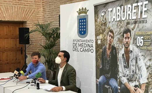 Presentación del cartel de las fiestas de San Antolín de Medina del Campo. / PATRICIA GONZÁLEZ