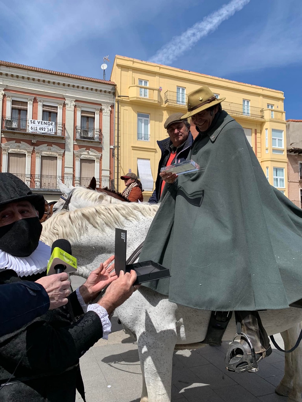 Llegan los jinetes de la Ruta Nebrisense a Medina del Campo. (REGRESAMOS)