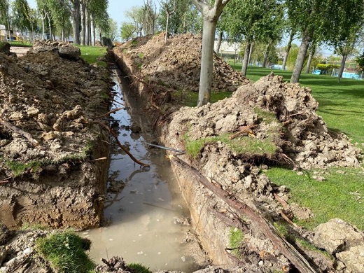 Situación en la que se encuentra actualmente las piscinas de verano, mayo de 2022 // Foto: La Voz