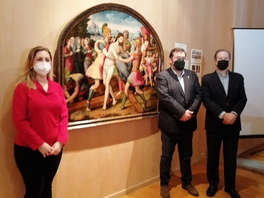 Cristina Aranda, concejala de cultura de Medina del Campo, Carlos García Serrada Presidente de la Junta de Semana Santa de Medina del Campo y Antonio Sánchez del Barrio Director del Museo de las Ferias de Medina del Campo en la presentación de: El Expolio (Jesús despojado de sus vestiduras)